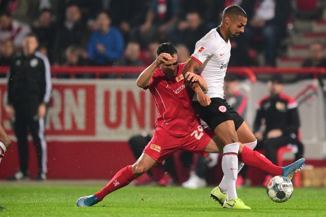 周琦14+16广东轻取首钢夺9连胜 曾凡博11+7